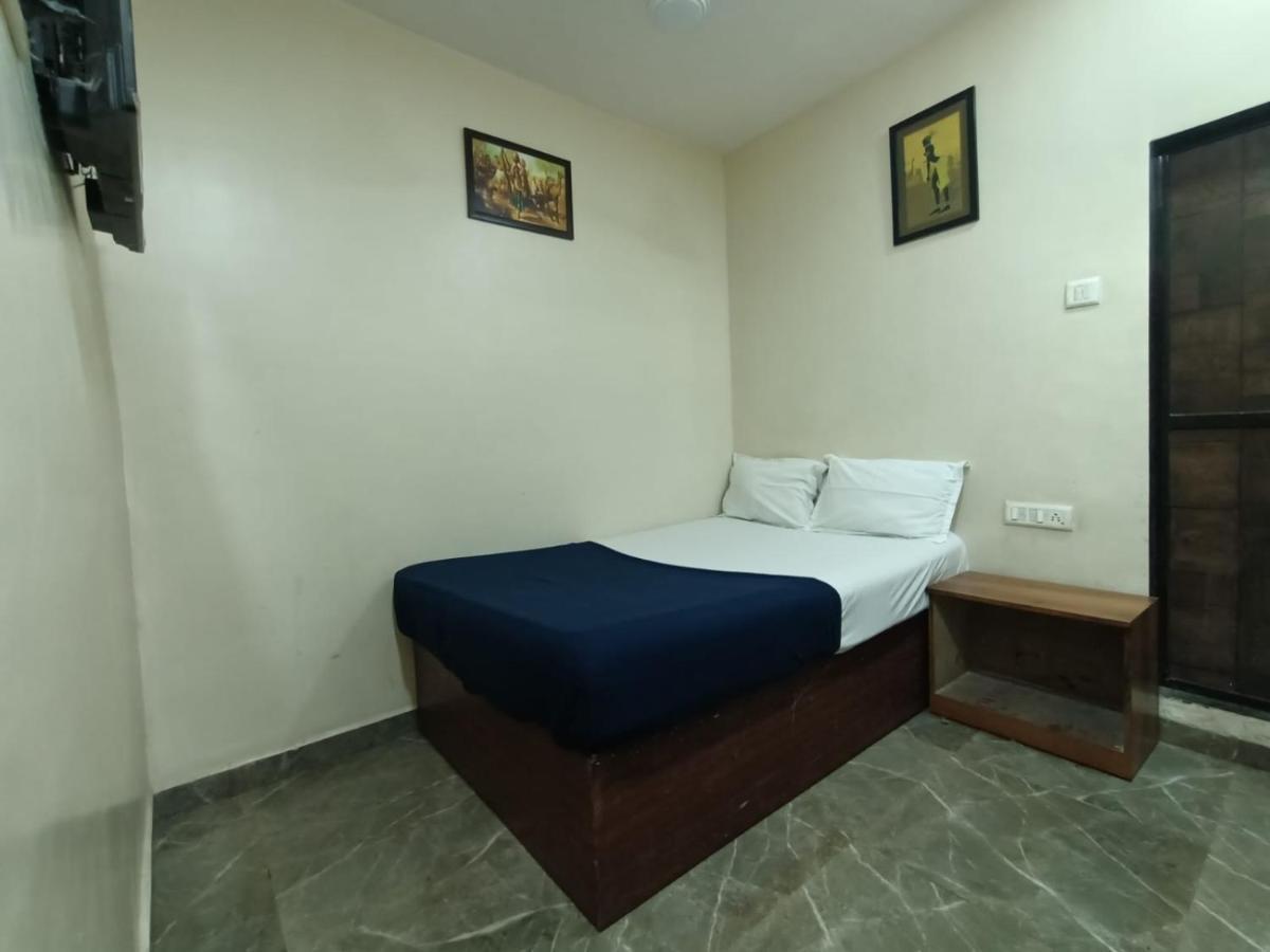 Hotel Safalta Residency, Chembur Mumbai Exteriör bild